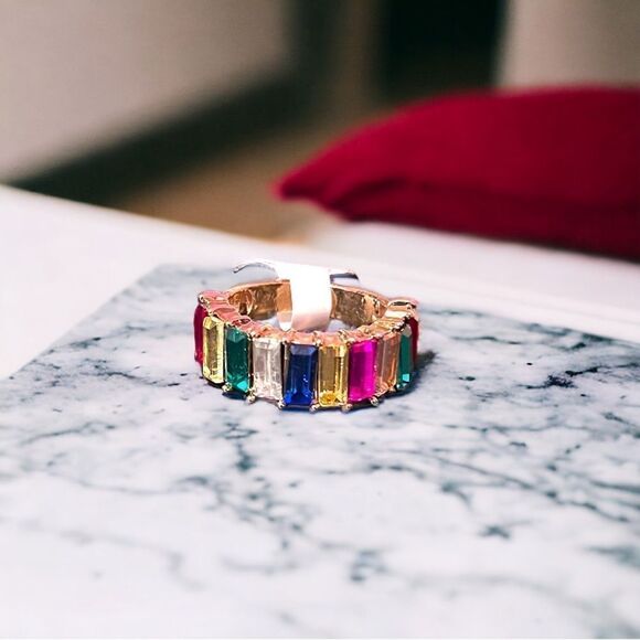 Multi-color Baguette Rhinestone Gold Tone Ring Size 6.75 NWT - Picture 1 of 3